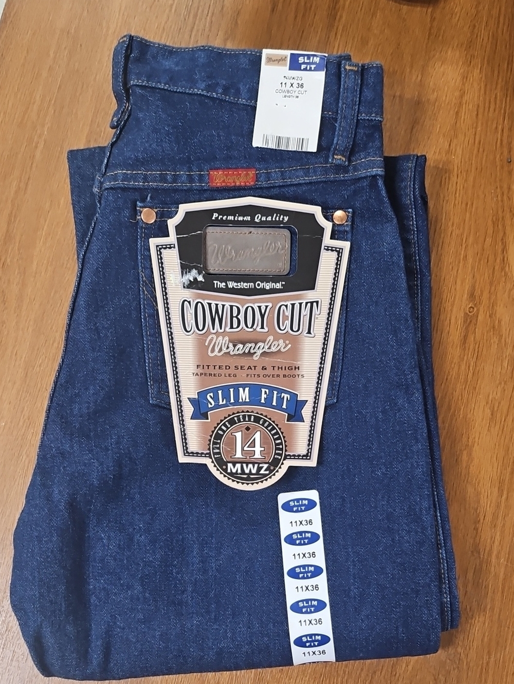 Wrangler Women’s Cowboy Cut Jeans Slim Fit Size 11 x 36 Boot Cut NWT NEW